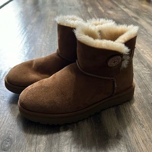 Womens UGG® Mini Bailey Button Boot - Chestnut